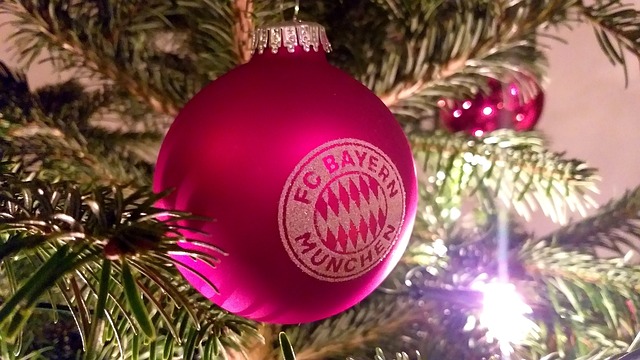 俱乐部争相 俱乐部争相